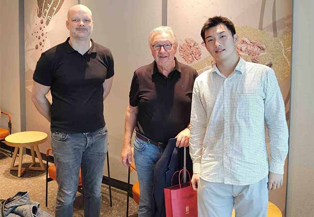 Deutsche Kunden besuchen Yunding Optics